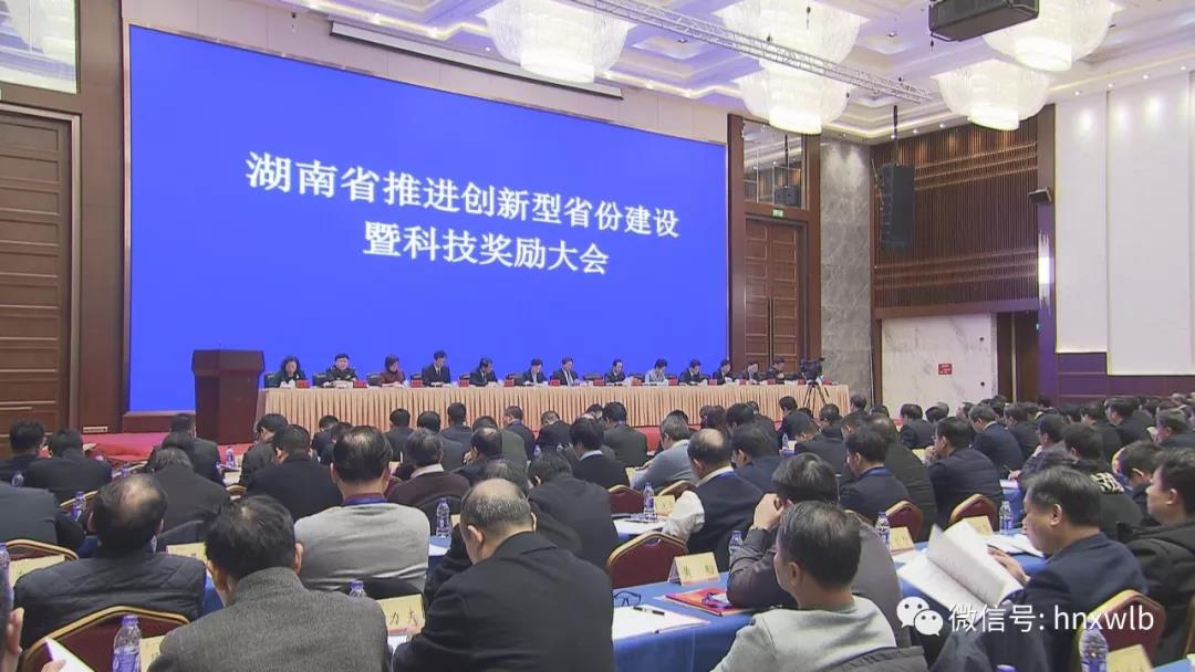 亚洲AV永久无码精品三区在线4