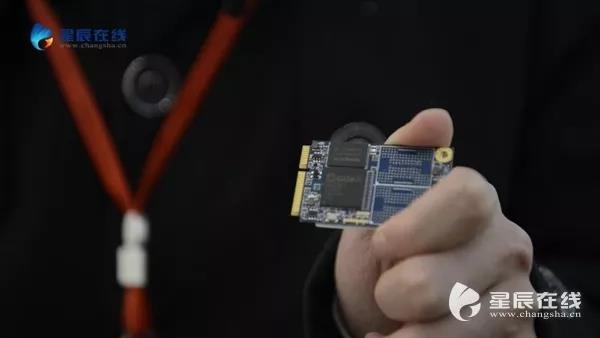 亚洲AV永久无码精品三区在线4