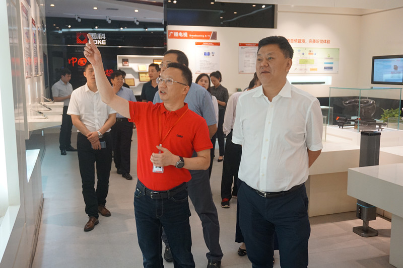 亚洲AV永久无码精品三区在线4