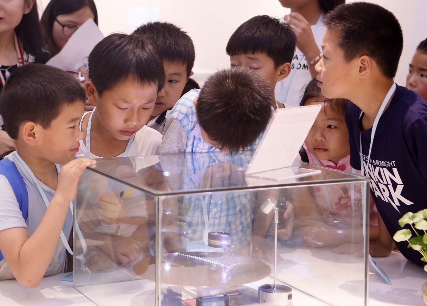 亚洲AV永久无码精品三区在线4