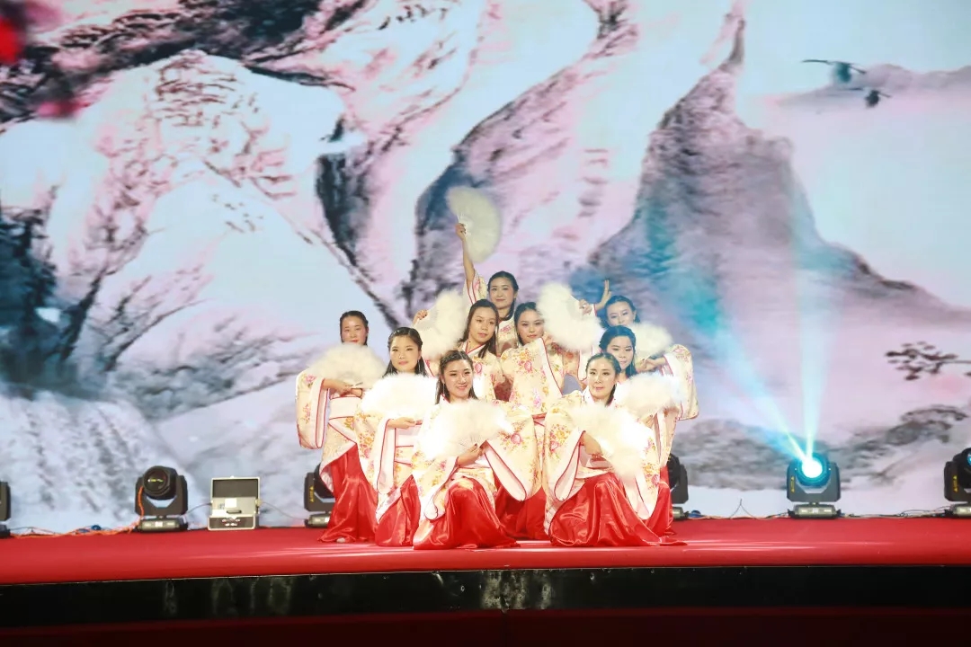 亚洲AV永久无码精品三区在线4