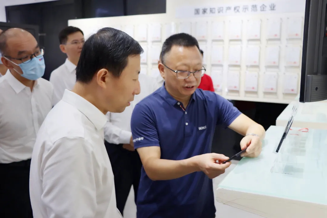 亚洲AV永久无码精品三区在线4