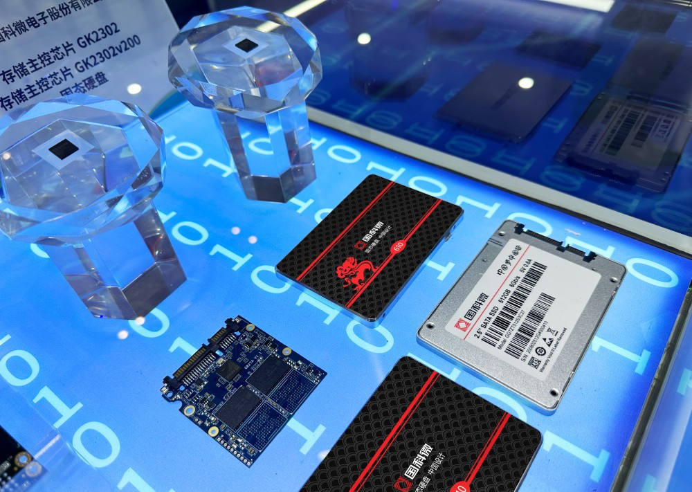 亚洲AV永久无码精品三区在线4