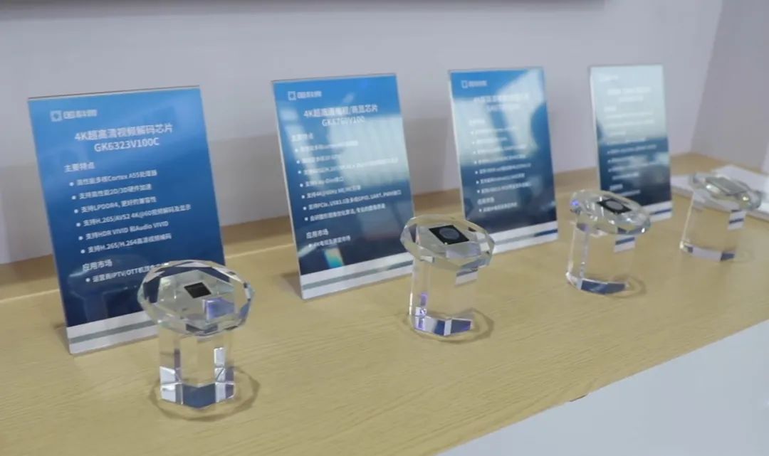 亚洲AV永久无码精品三区在线4