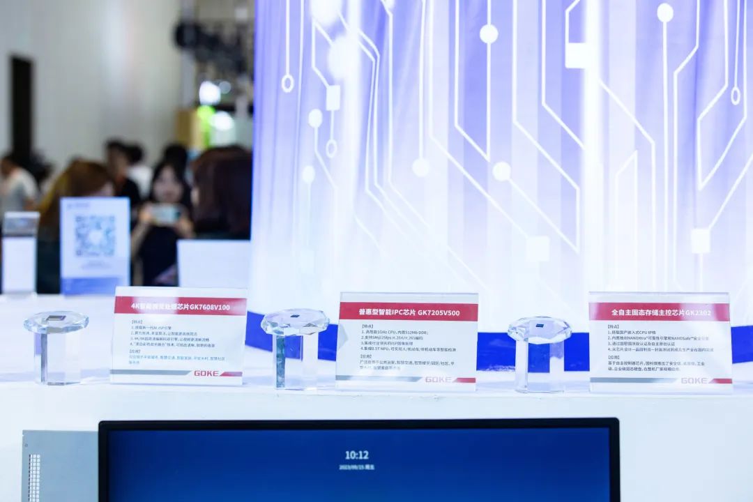 亚洲AV永久无码精品三区在线4