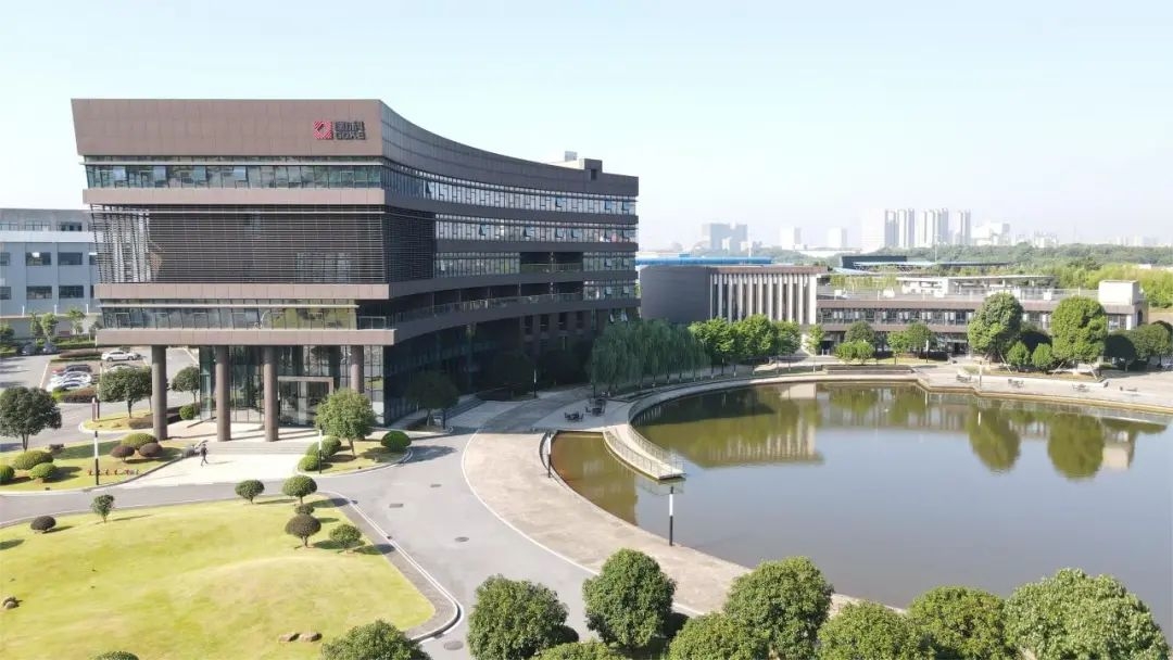 亚洲AV永久无码精品三区在线4