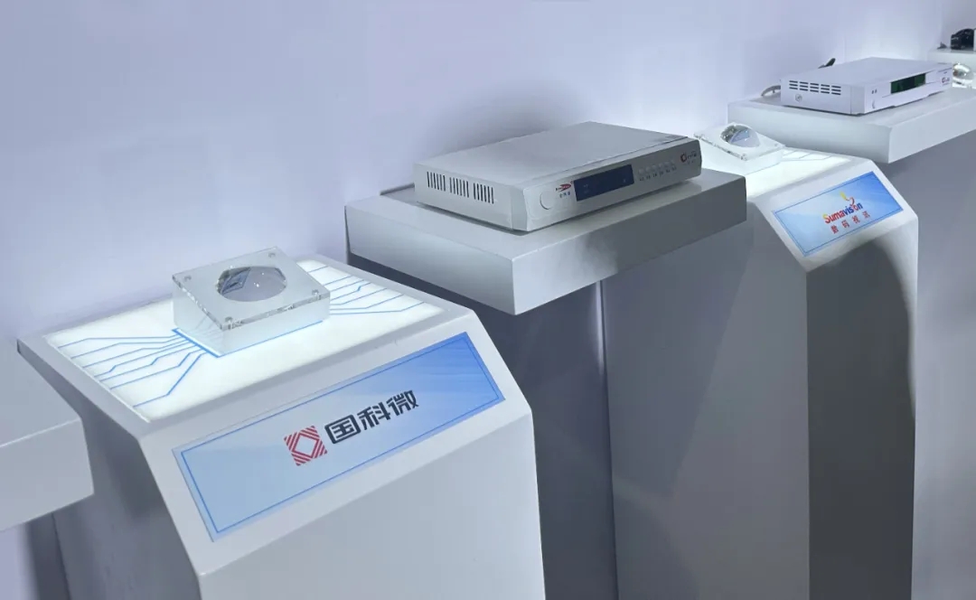 亚洲AV永久无码精品三区在线4